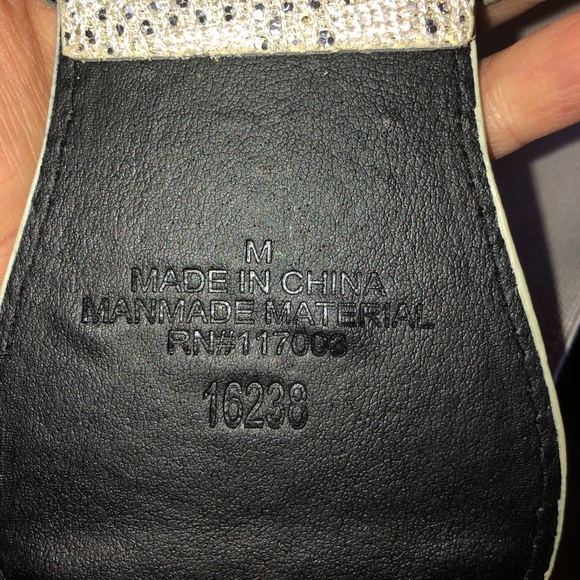 Silver BLING stretchy belt size M - Picture 3 of 3